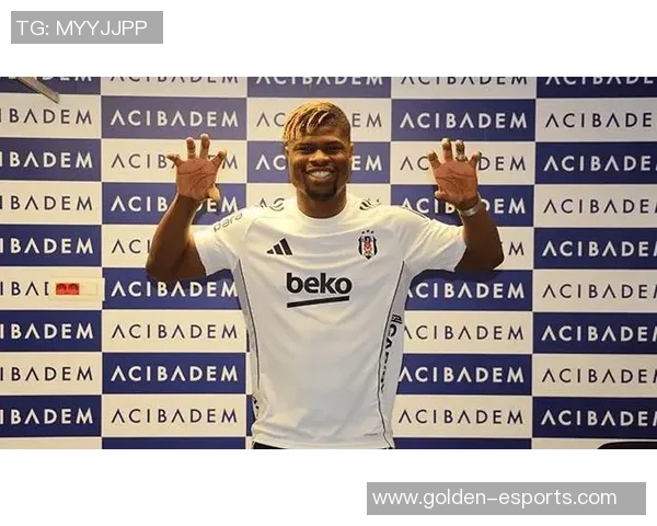 穆涅西租借巴黎FC贝西克塔斯报价阿格巴杜达1200万镑